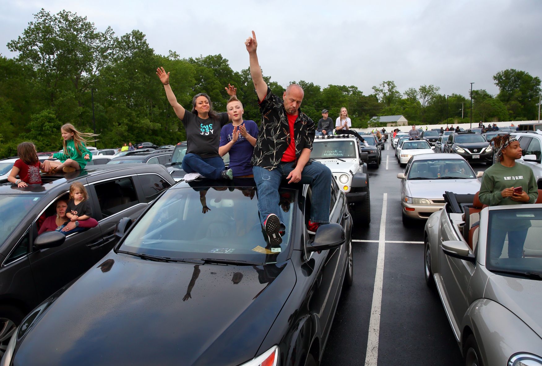 Parking Lot Praisin' at Faith Church in Sunset Hills